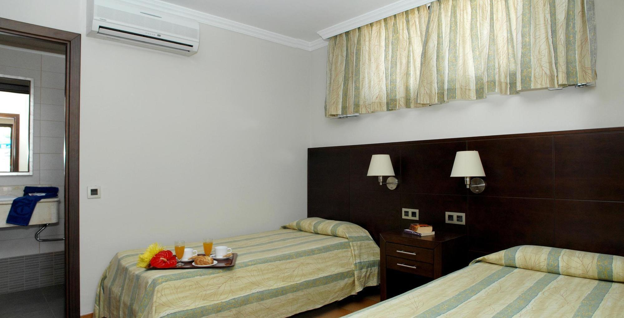 Tc Apartamentos Rocamar Пуерто Рико Екстериор снимка